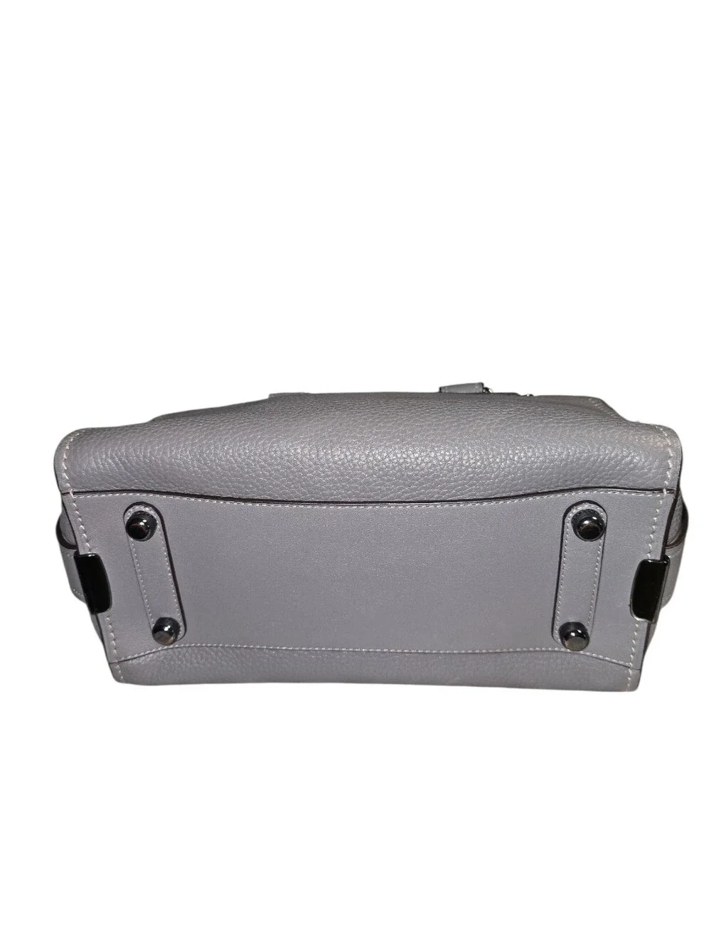 Coach Swagger 27 bag in a grey pebbled leather finish.